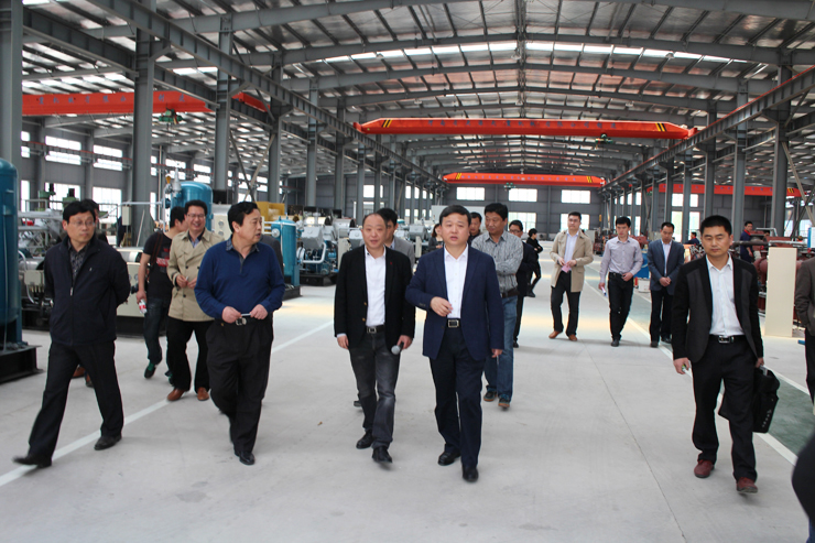 懷遠(yuǎn)縣領(lǐng)導(dǎo)視察蚌埠市聯(lián)合壓縮機(jī)制造有限公司